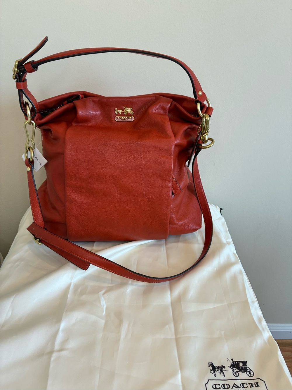 NWT Coach Madison Isabelle Leather Hobo Crossbody 21224 Orange/red